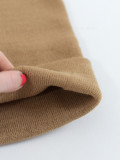 Basic čiapka šmolkového strihu hnedá P 123 Basic čiapka šmolkového strihu hnedá P 123