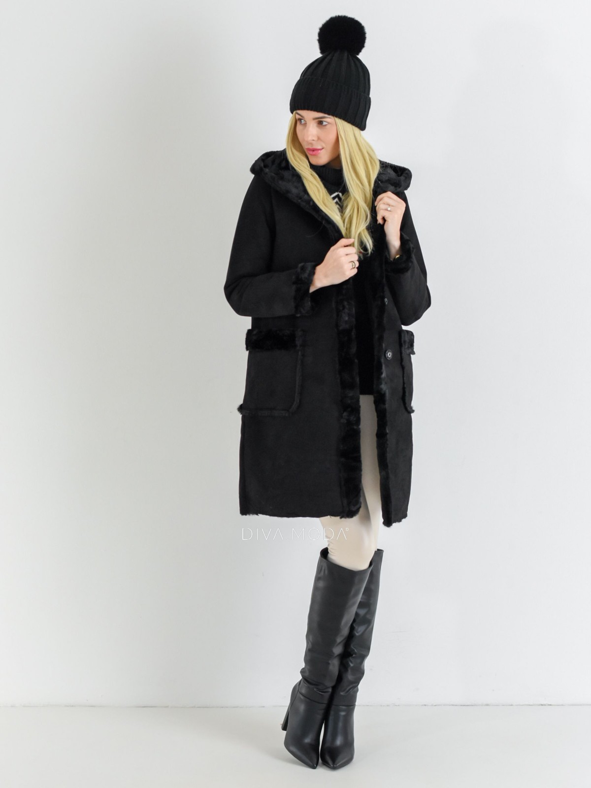Kožešinový kabátek z broušené koženky s kapucí černý P 40