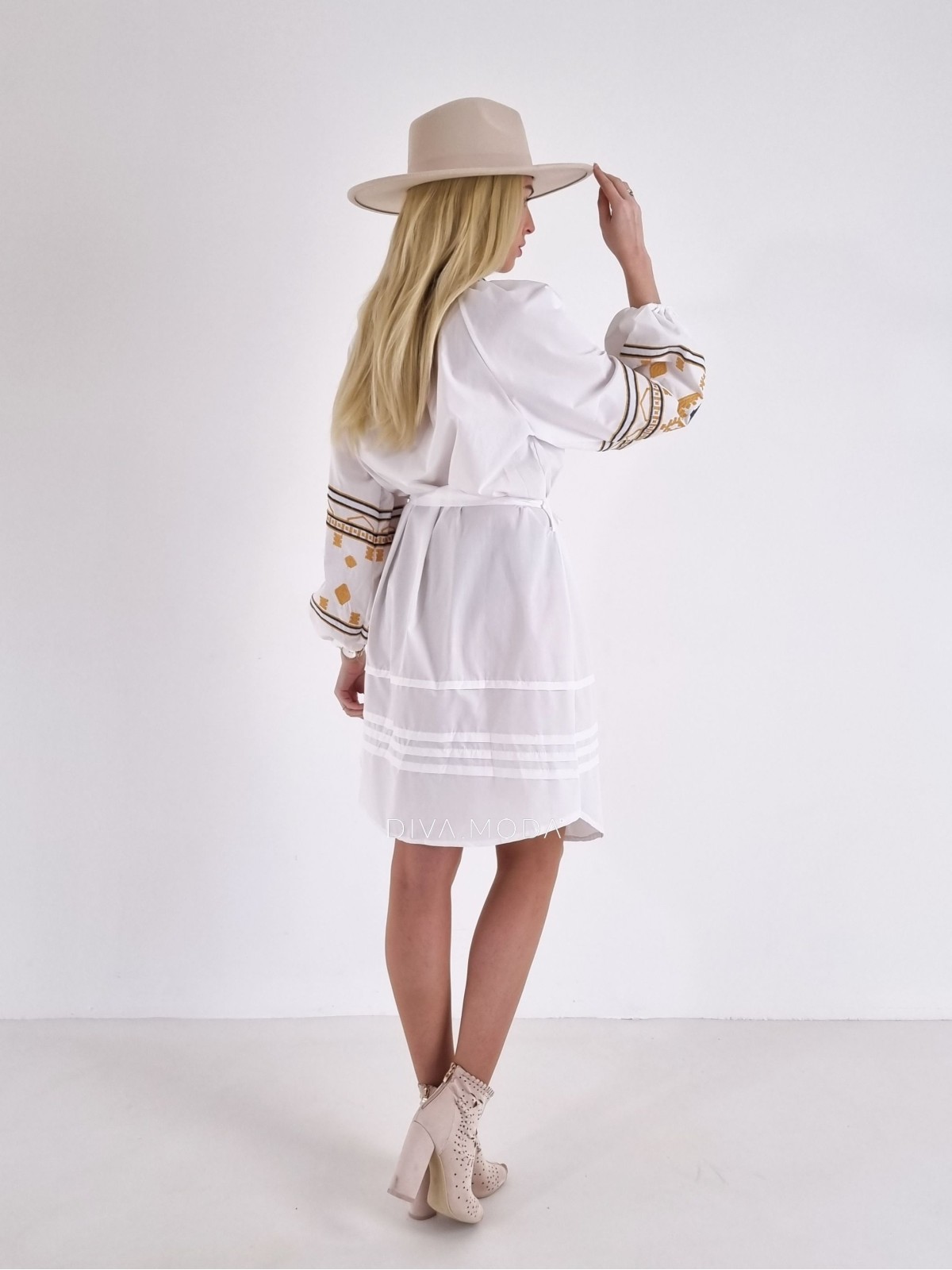Šaty s puf rukávem Etno bílé A 123