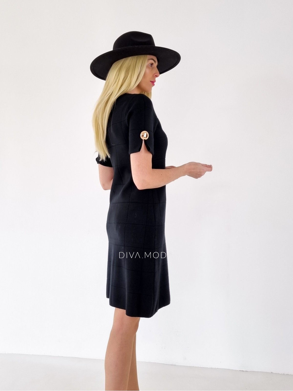 Úpletové šaty s knoflíčky Ariett černé S 324