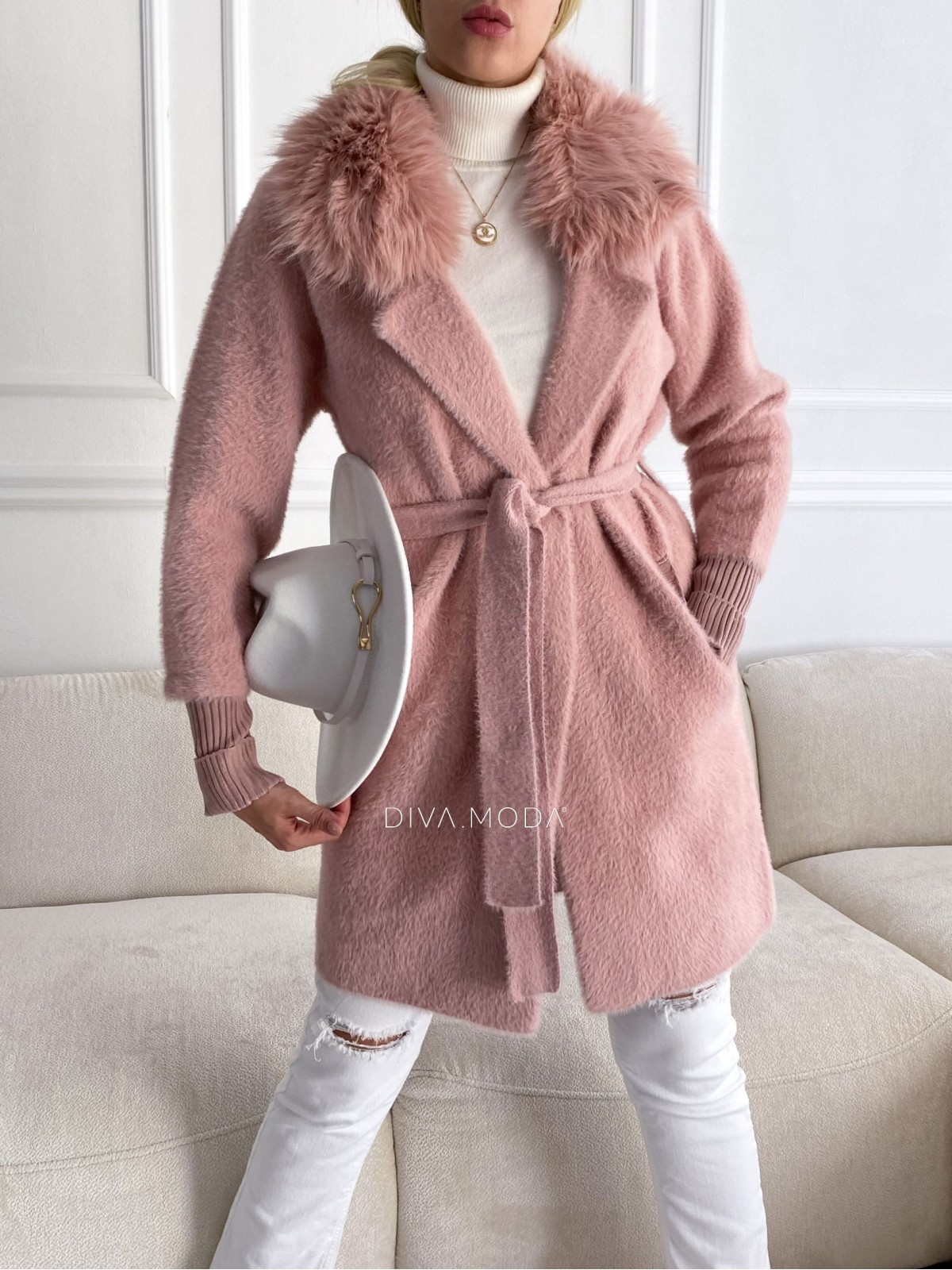 Alpaka kabát s kožešinou a páskem pudrově růžový S 68