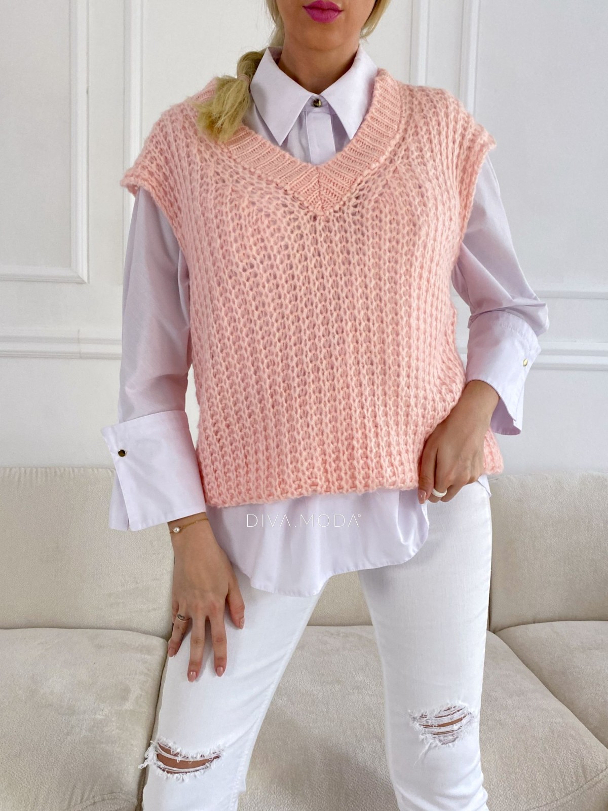 Pletená vesta meruňkovo-růžová S 83