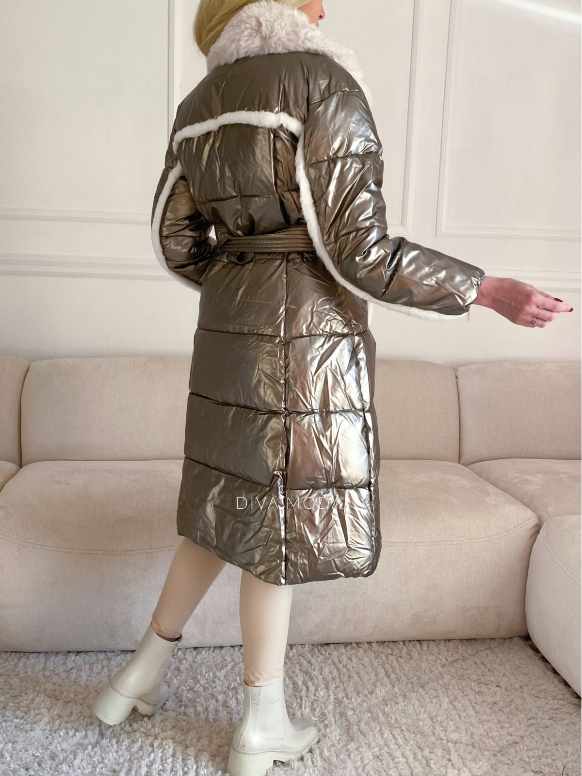 Zimní metalická bunda s kožešinou zlatá S 96
