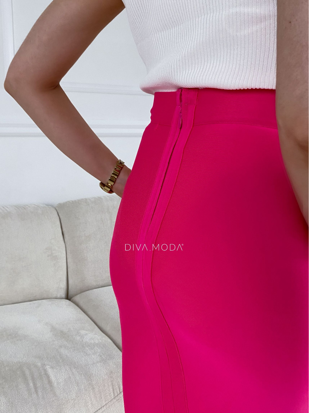 Bandážová midi sukně hladká neon pink M 20