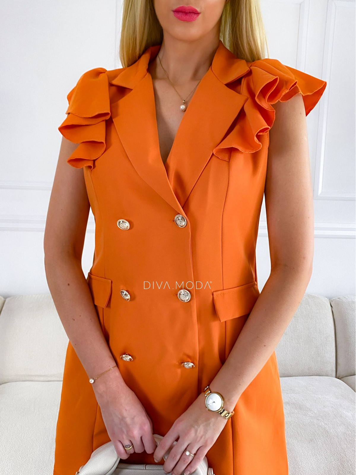 Sakové šaty s volány na ramenou orange M 68