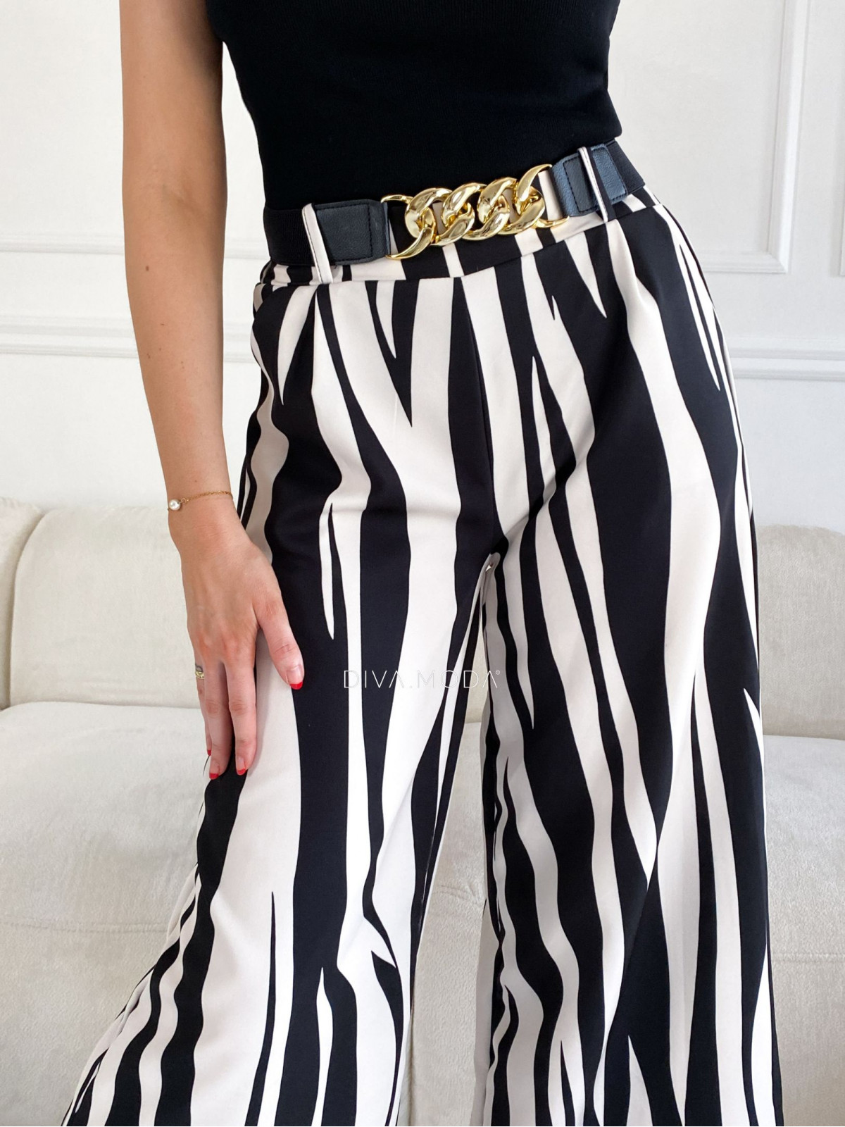 Široké kalhoty zebras černé M 125