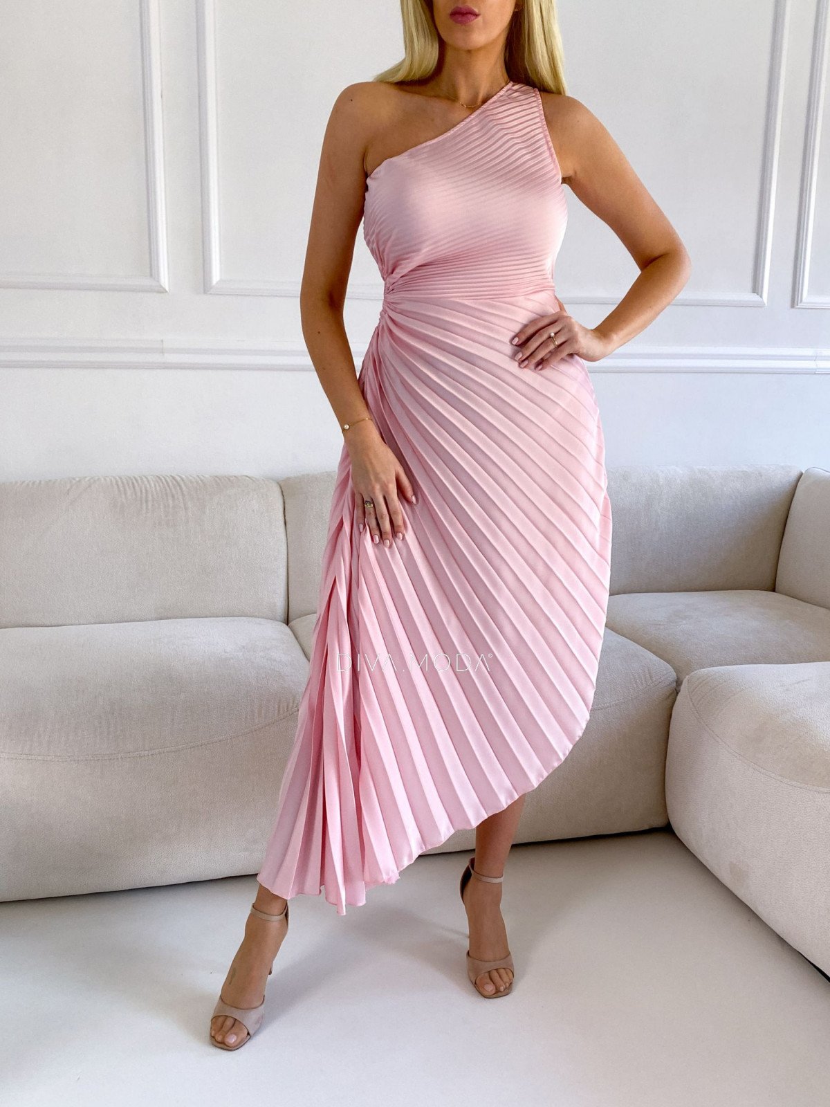 Plisované elegantní šaty s výřezem baby pink M 6