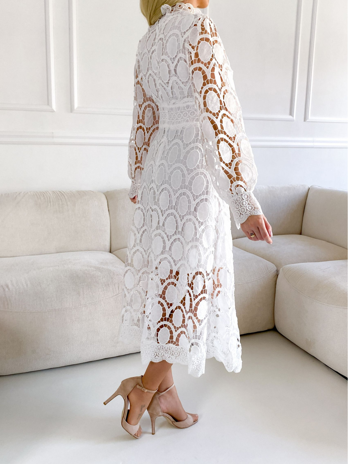 Háčkované maxi šaty Poline bílé M 68