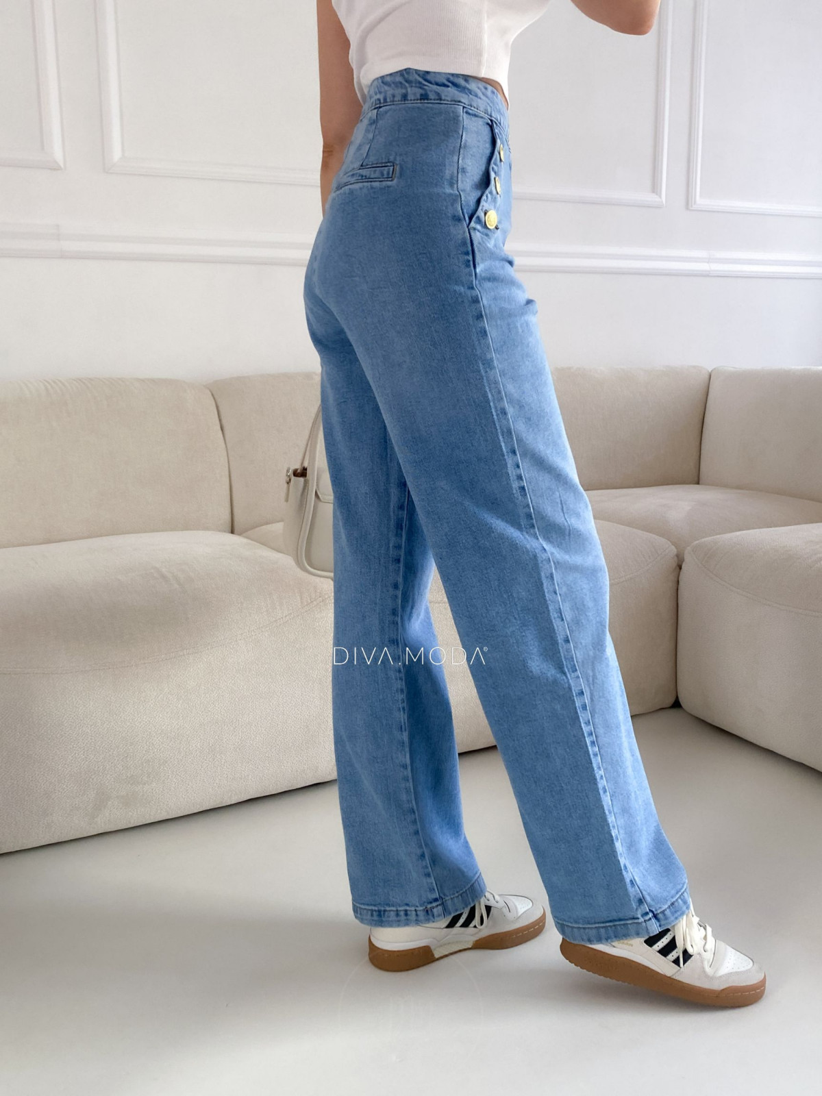 Straight jeans se zlatými knoflíčky světle modré M 154