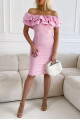 Přiléhavé šaty s volánem off shoulders baby pink P 91