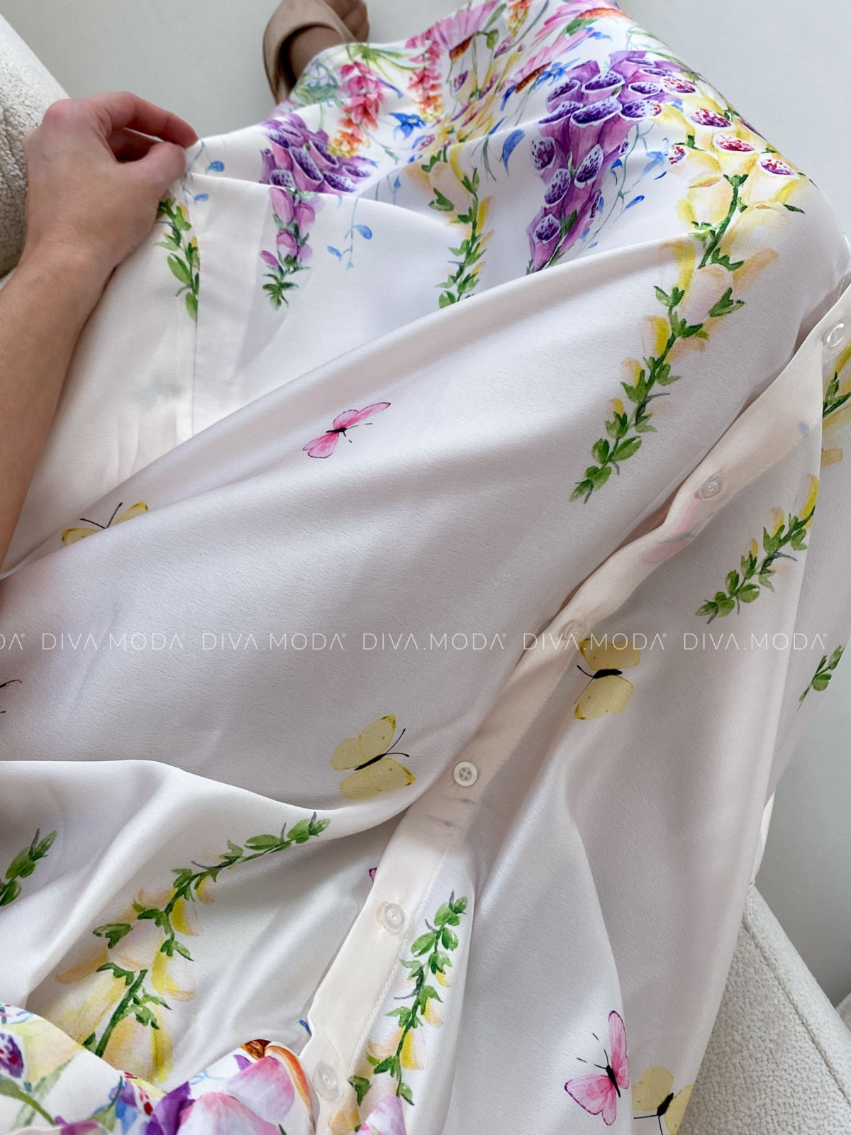Saténové maxi šaty s mašlí garden fialkové P 88