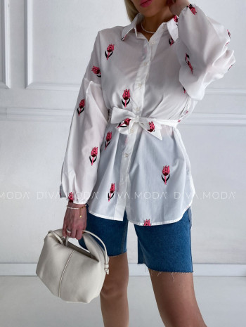 Vyšívaná košeľa tulip biela P 205