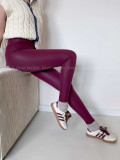 Koženkové legíny mírně zateplené burgundy V 223