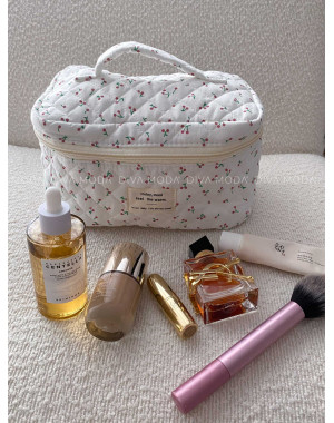 Kufríková kozmetická taška cherry V 12