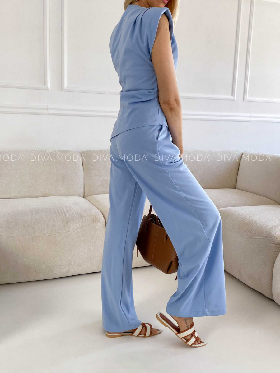 Elegantný komplet šikmý top + nohavice modrý M 301