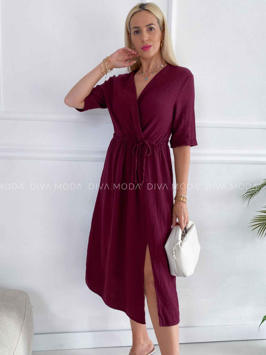 Mušelínové midi šaty s viazaním na boku burgundy K 340