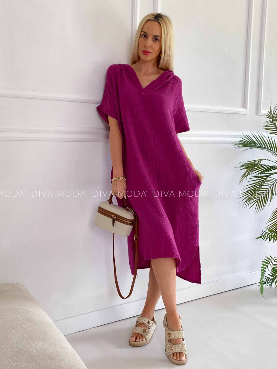 Oversize midi mušlínové šaty s kapucňou baklažánové K 331