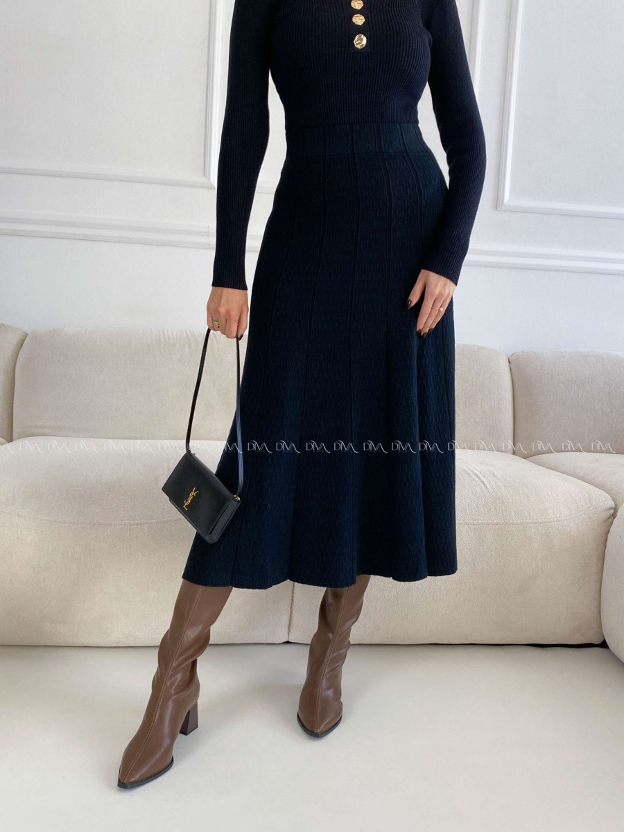 Úpletová A -sukňa so štruktúrou čierna A 34