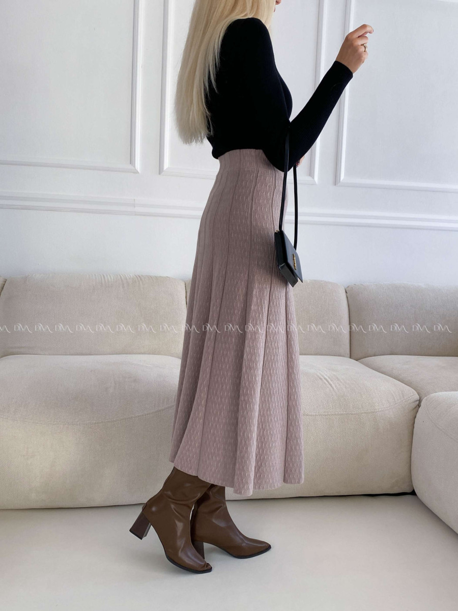 Úpletová A -sukňa so štruktúrou béžovo-ružová A 34