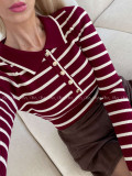 Úpletové pruhované body s gombíkmi burgundy A 120 Úpletové pruhované body s gombíkmi burgundy A 120