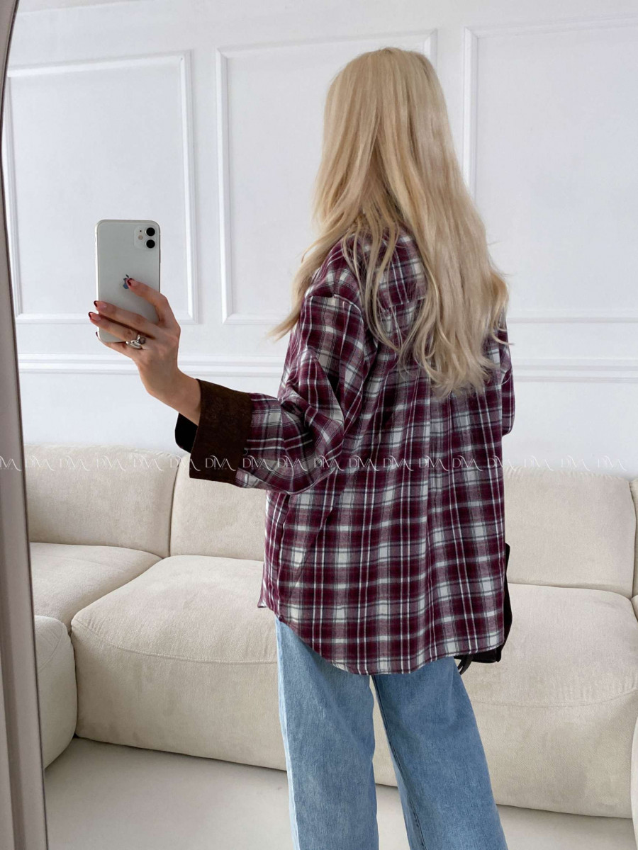 Karovana košeľa s eko koženkou B 45