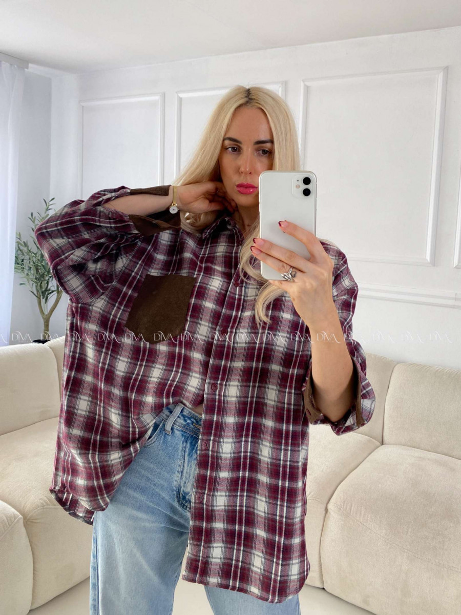 Karovana košeľa s eko koženkou B 45