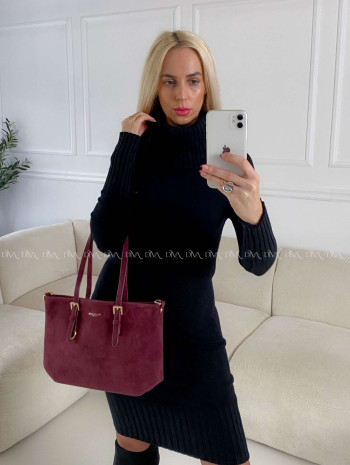 Rolákové úpletové šaty s mohutným golierom čierne A 150