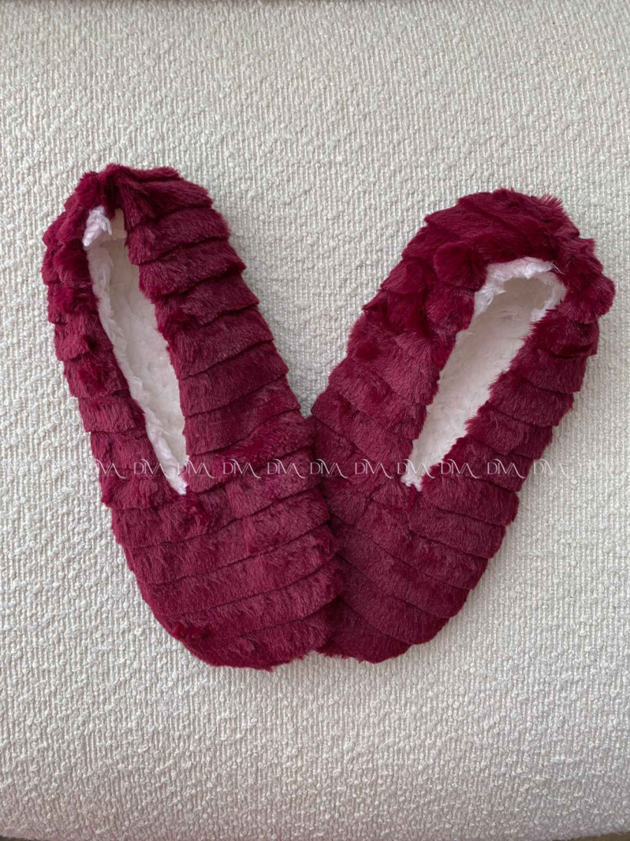 Kožušinové huňaté papučky burgundy Kožušinové huňaté papučky burgundy