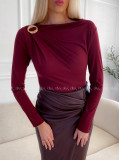 Body s riasením a zlatou sponou burgundy A 169 Body s riasením a zlatou sponou burgundy A 169