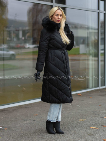 Zimná bunda s kožušinou čierna A 201