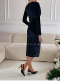 Zamatové elegantné šaty Linda čierne V 215 Zamatové elegantné šaty Linda čierne V 215