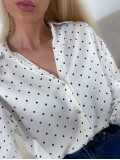 Saténová blúzka s bodkami biela A 193