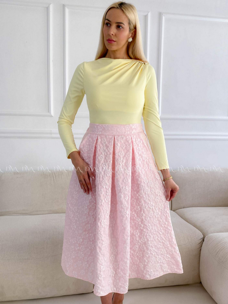 Tulipánová midi sukňa s 3D kvetmi ružová A 211