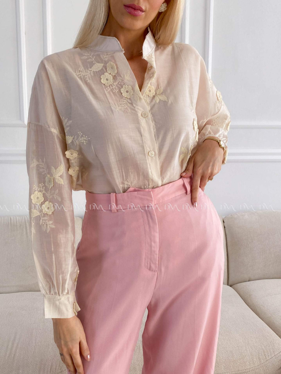 Blúzka s 3D kvetmi maslovo- béžová A 207