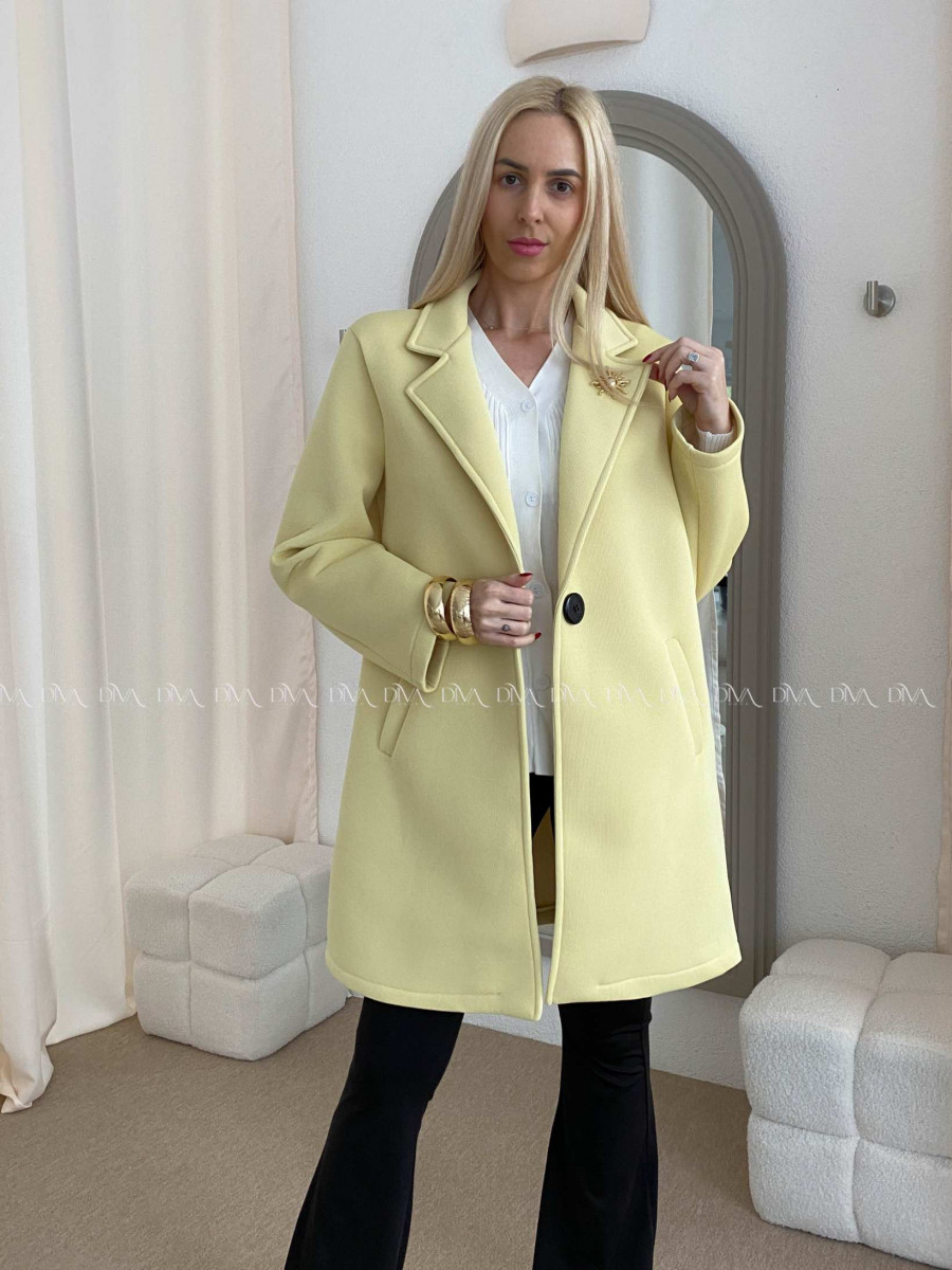 Midi prechodný kabát s brošňou banánový AB 59