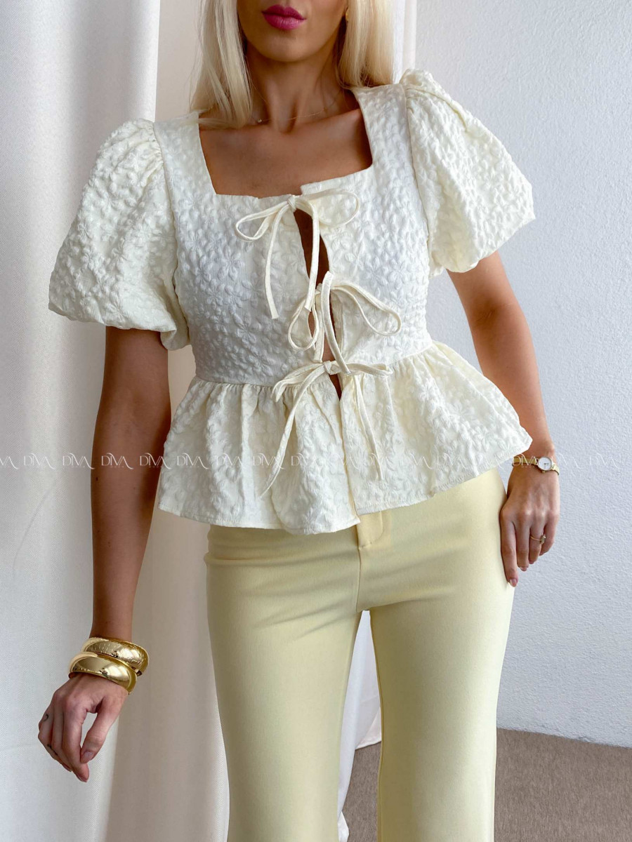 3D kvietkovaný peplum top na viazanie smotanový AB 81 3D kvietkovaný peplum top na viazanie smotanový AB 81