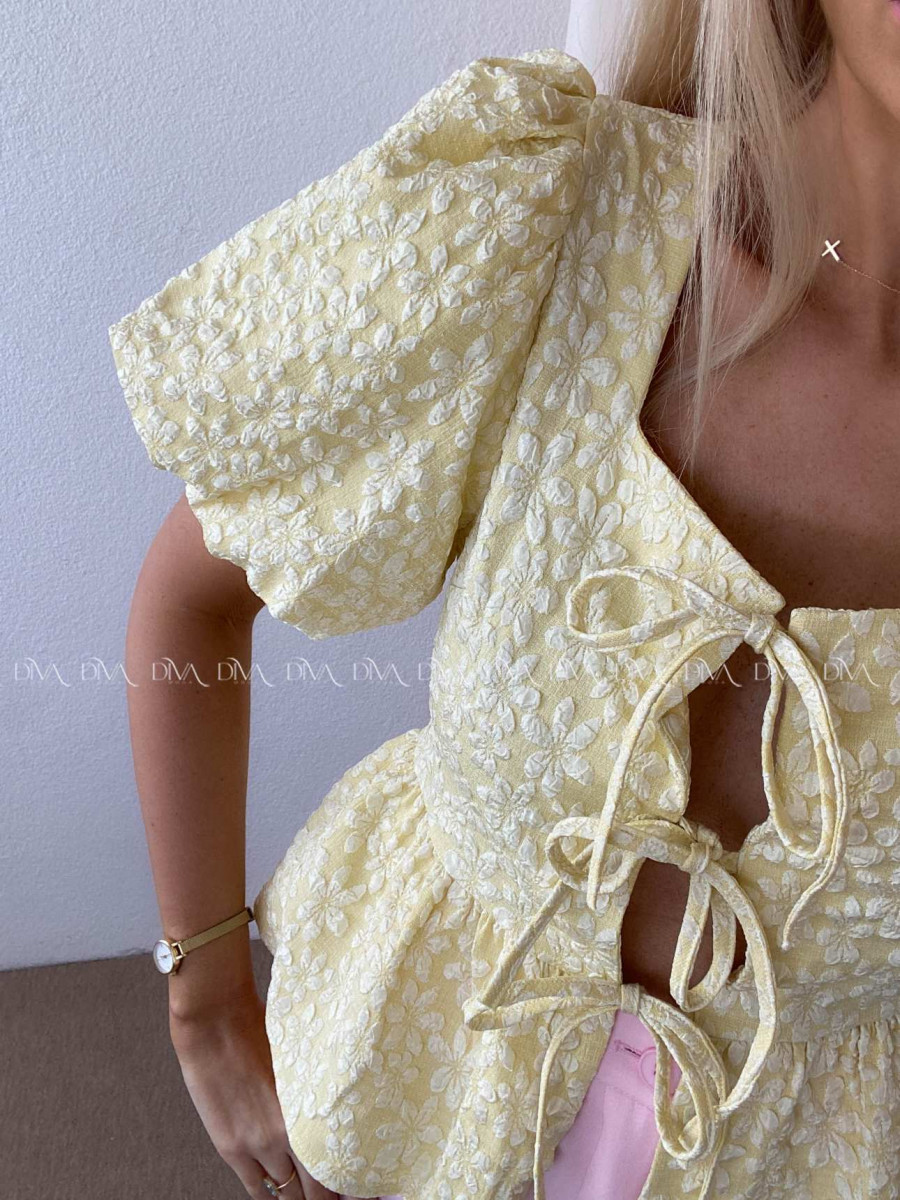 3D kvietkovaný peplum top na viazanie butter yellow AB 81
