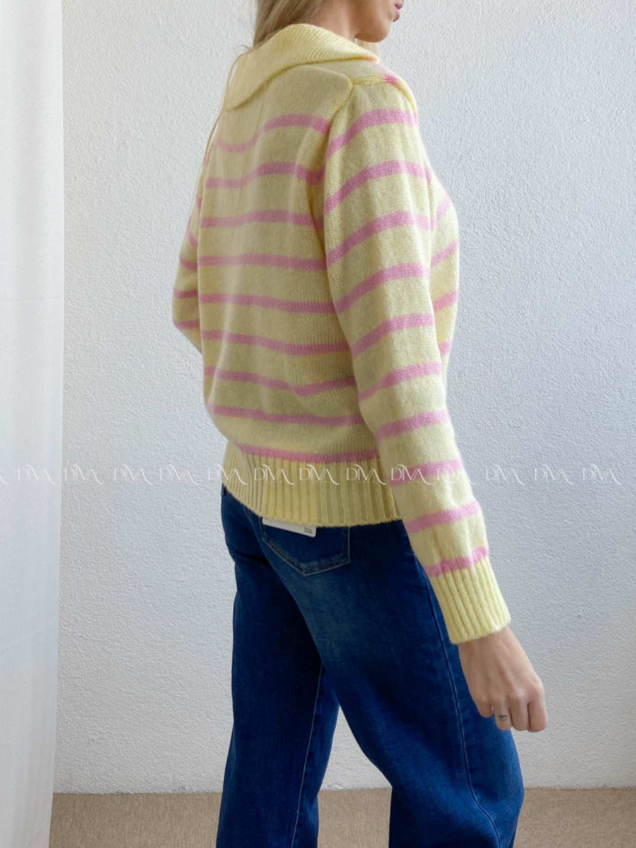 Pruhovaný sveter s límcom žlto-ružový AB 9