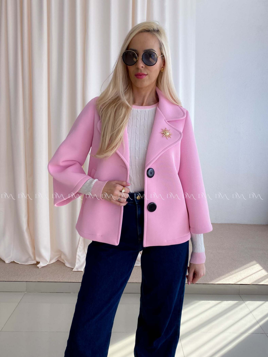 Krátky prechodný kabát s brošňou ružový AB 12