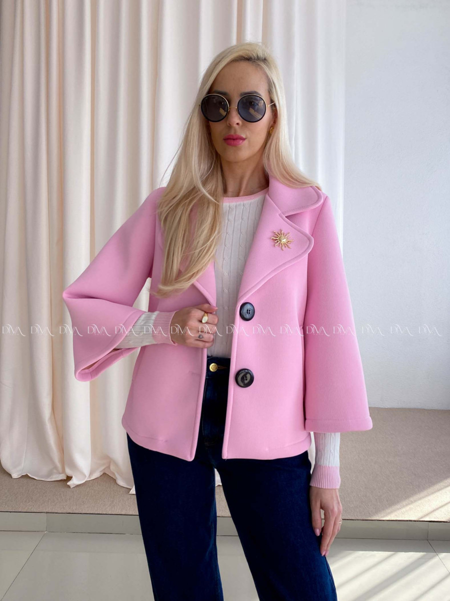 Krátky prechodný kabát s brošňou ružový AB 12