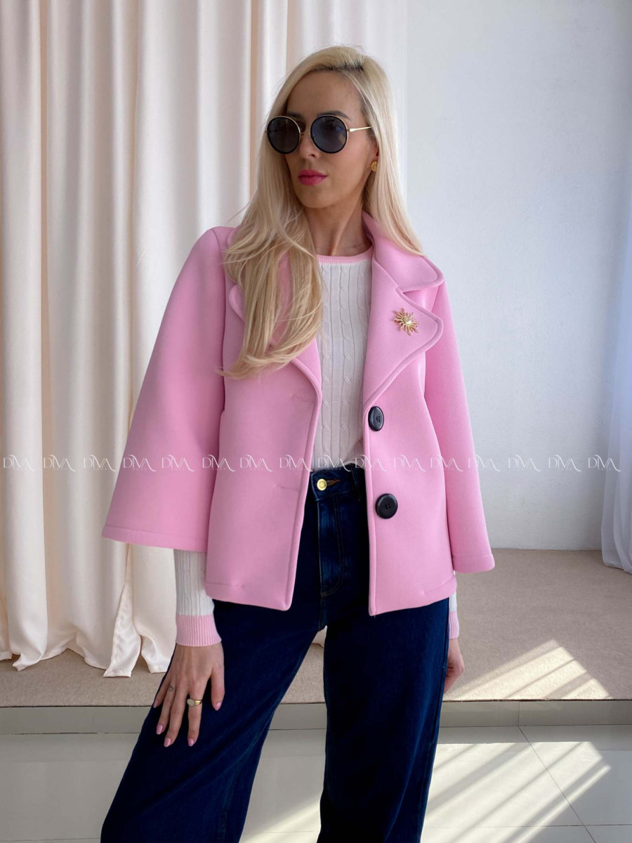 Krátky prechodný kabát s brošňou ružový AB 12