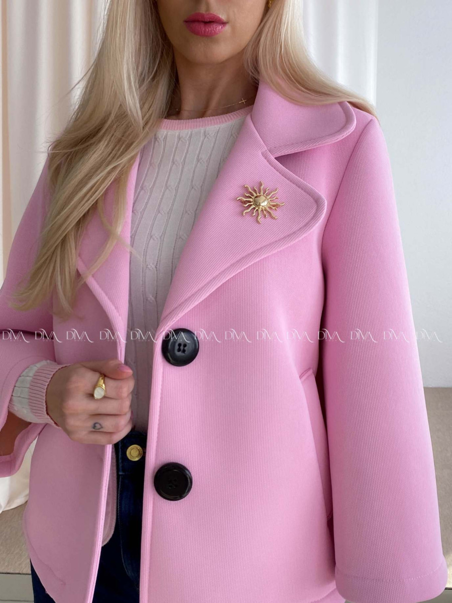 Krátky prechodný kabát s brošňou ružový AB 12