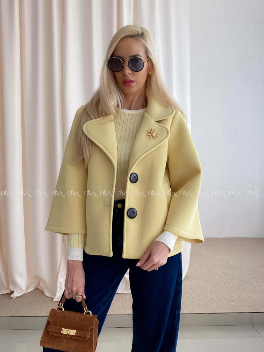 Krátky prechodný kabát s brošňou limetkový AB 12