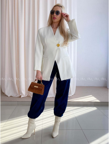 Elegantní prodloužené sako se zdobeným knoflíkem rose bílé AB 90