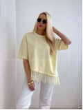 Asymetrické tričko s krajkou butter yellow AB 66 Asymetrické tričko s krajkou butter yellow AB 66