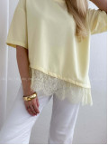 Asymetrické tričko s krajkou butter yellow AB 66 Asymetrické tričko s krajkou butter yellow AB 66