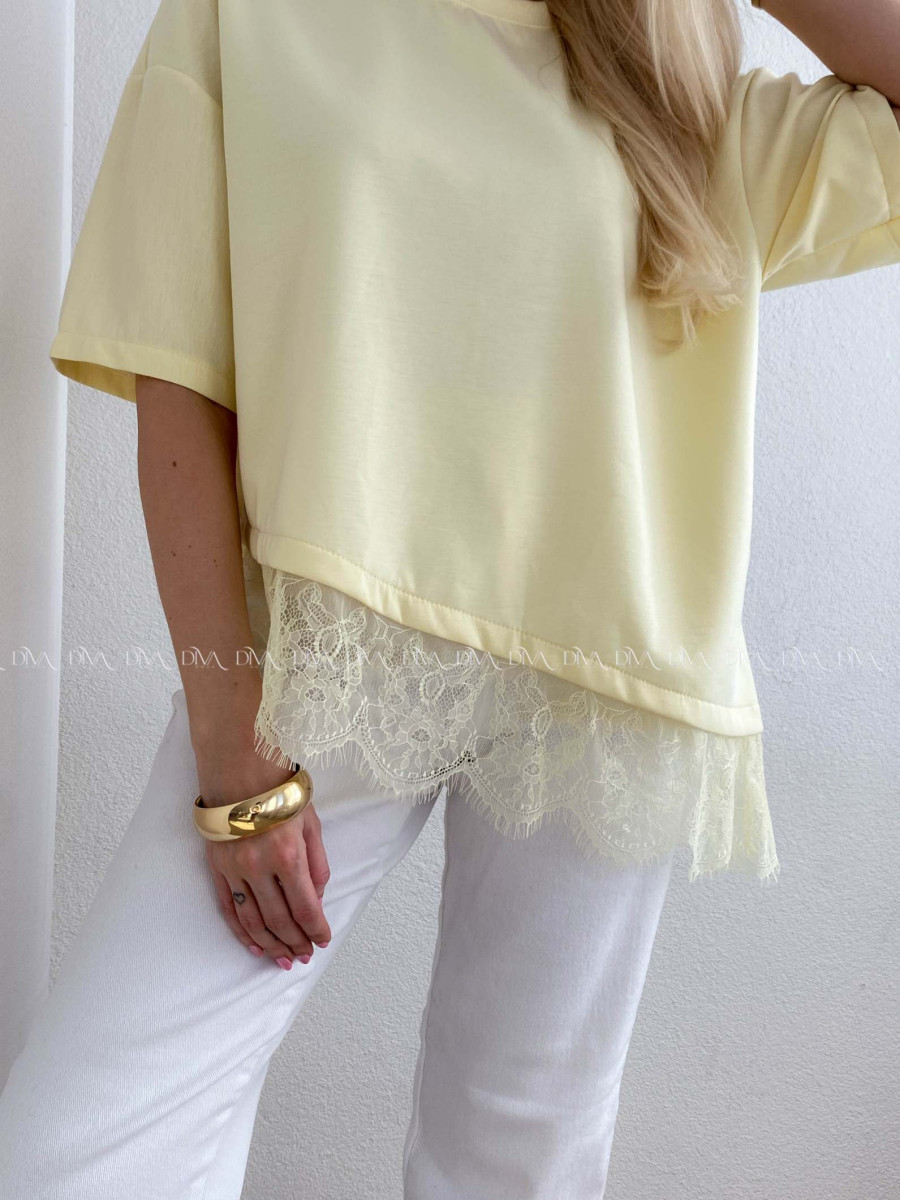 Asymetrické tričko s krajkou butter yellow AB 66 Asymetrické tričko s krajkou butter yellow AB 66