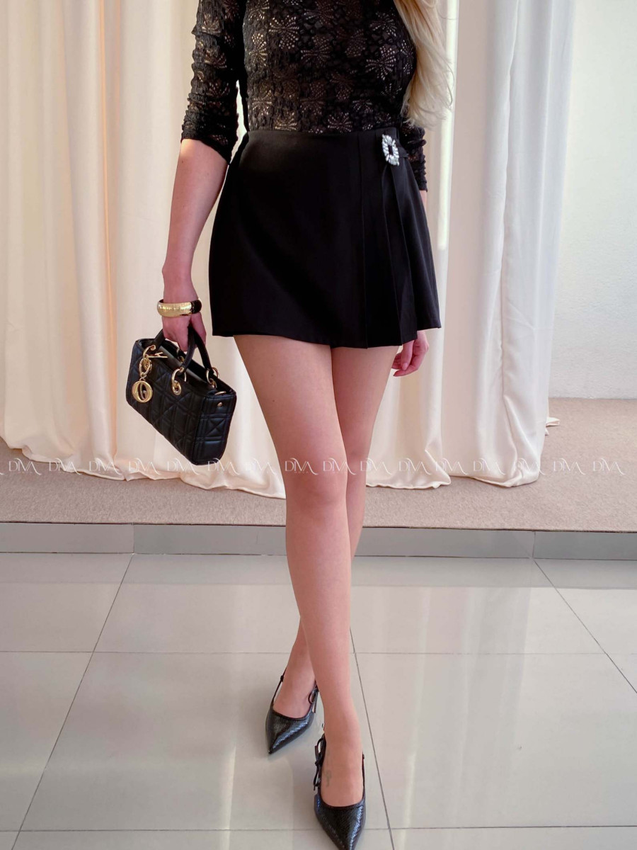 Mini skort sukňa s kamienkovou sponou čierna AB 64