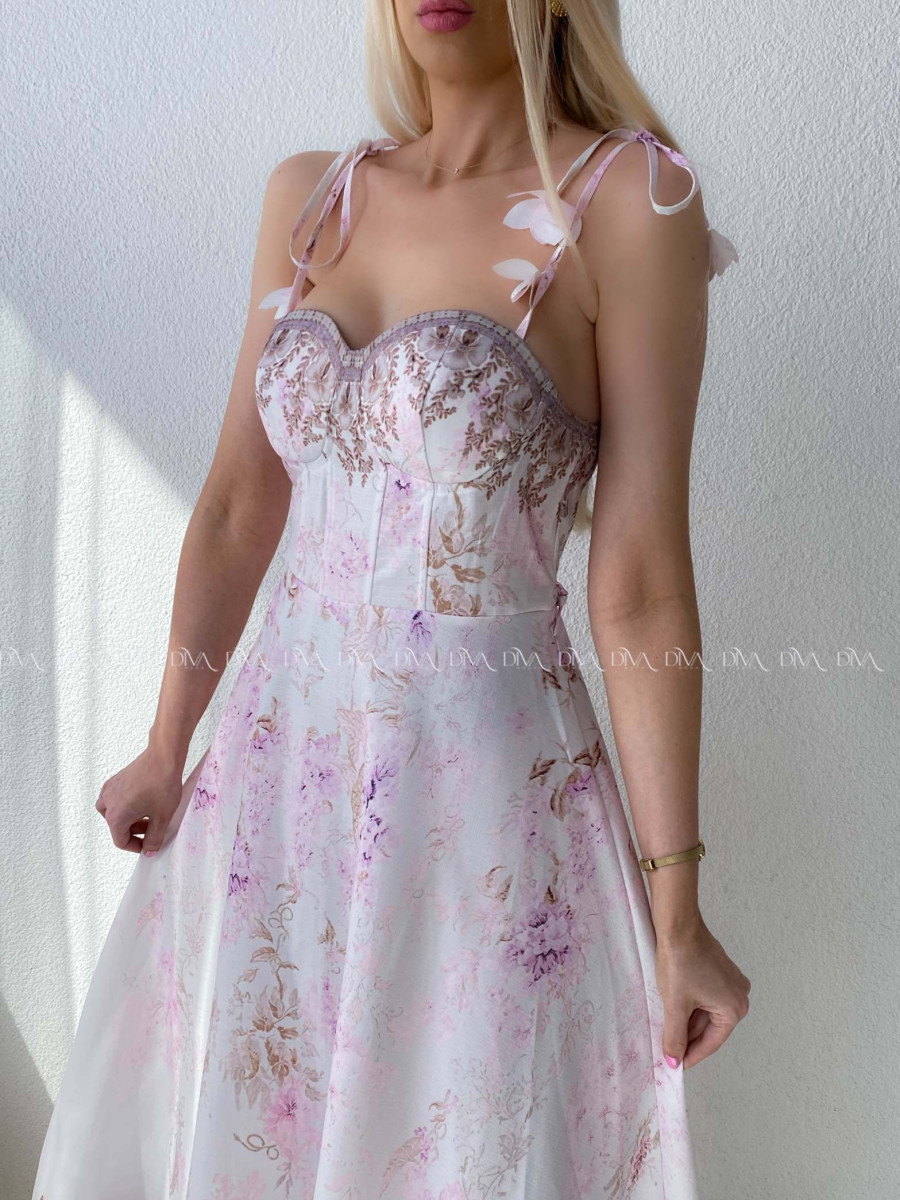 Elegantné kvetované šaty na tenké ramienka Donna AB 115 Elegantné kvetované šaty na tenké ramienka Donna AB 115