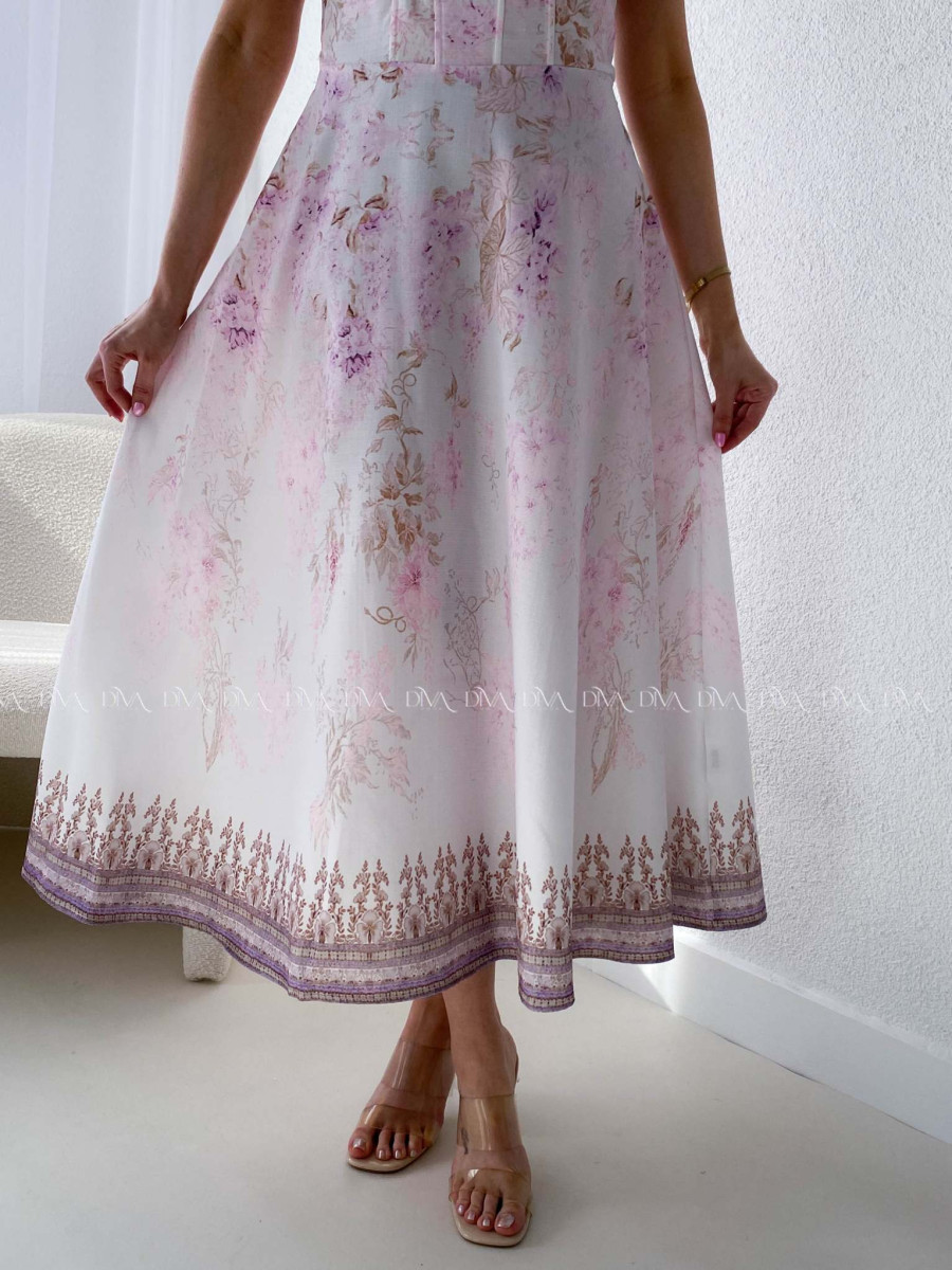 Elegantné kvetované šaty na tenké ramienka Donna AB 115 Elegantné kvetované šaty na tenké ramienka Donna AB 115